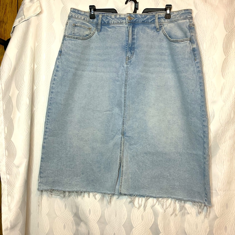 AVA & VIV A line denim skirt size 20